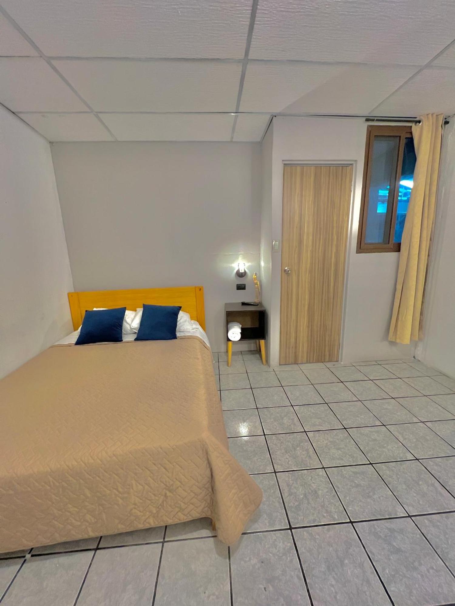 Hotel Citadin Zona 4 Guatemala City ภายนอก รูปภาพ